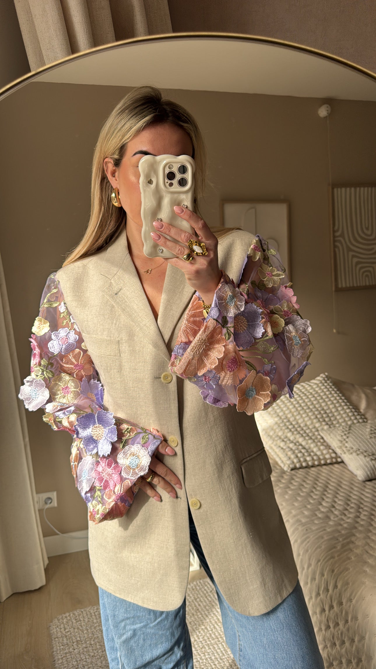 Light flower blazer beige