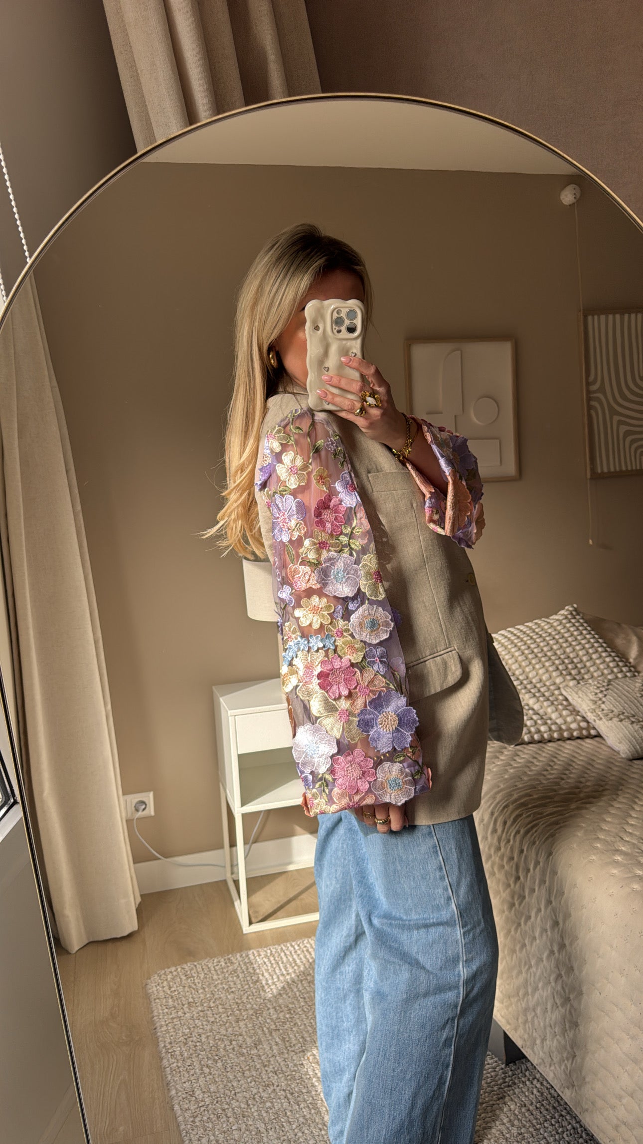 Light flower blazer beige