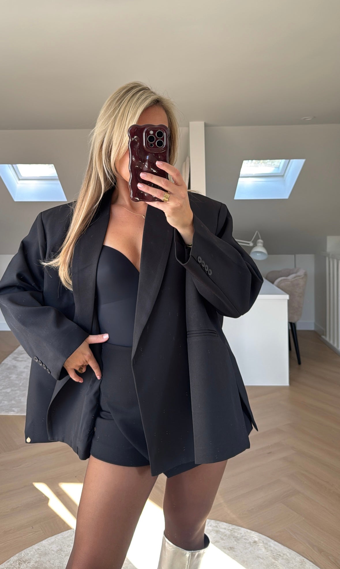 Slim fit body - black