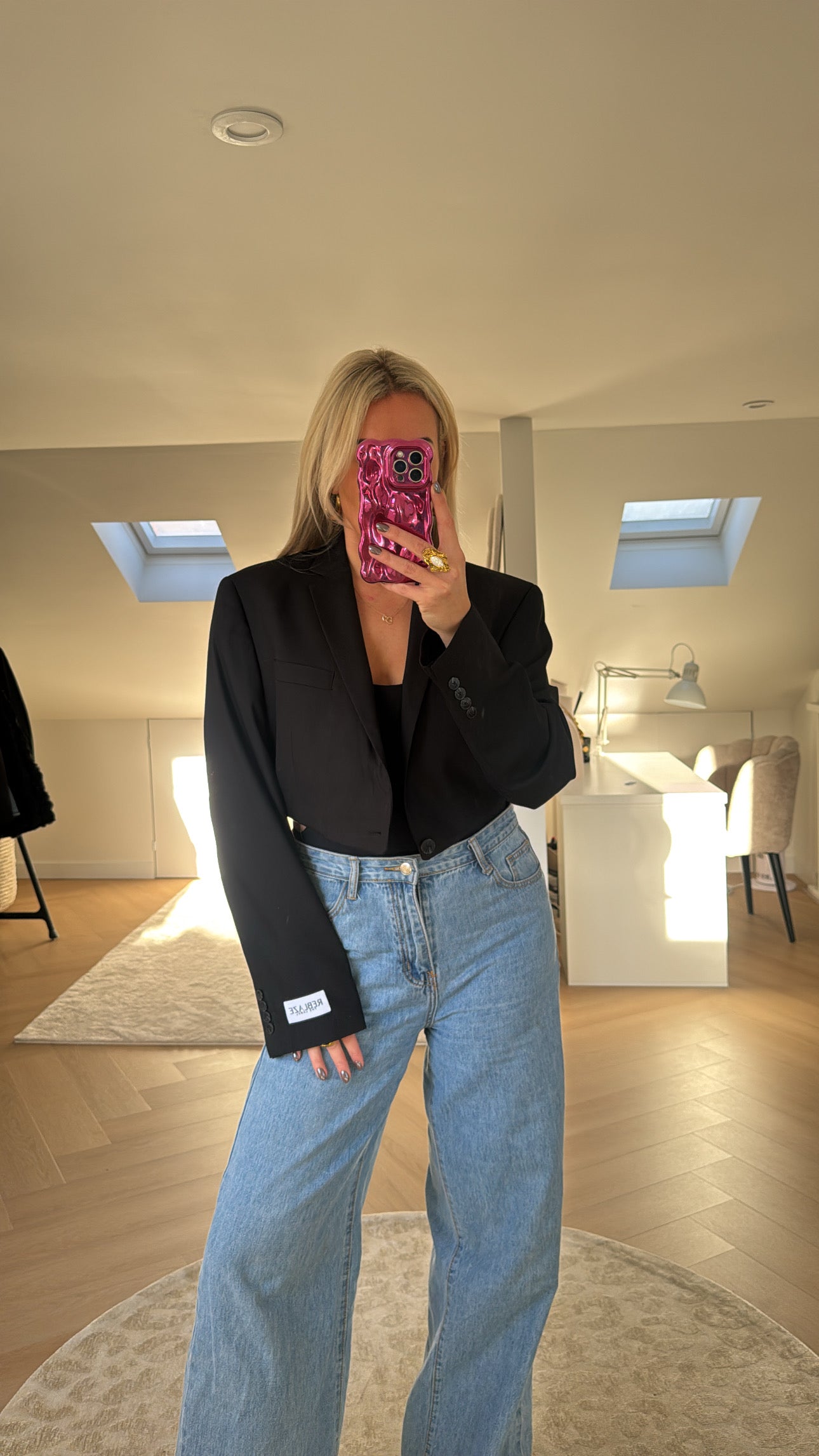 Cropped blazer - black