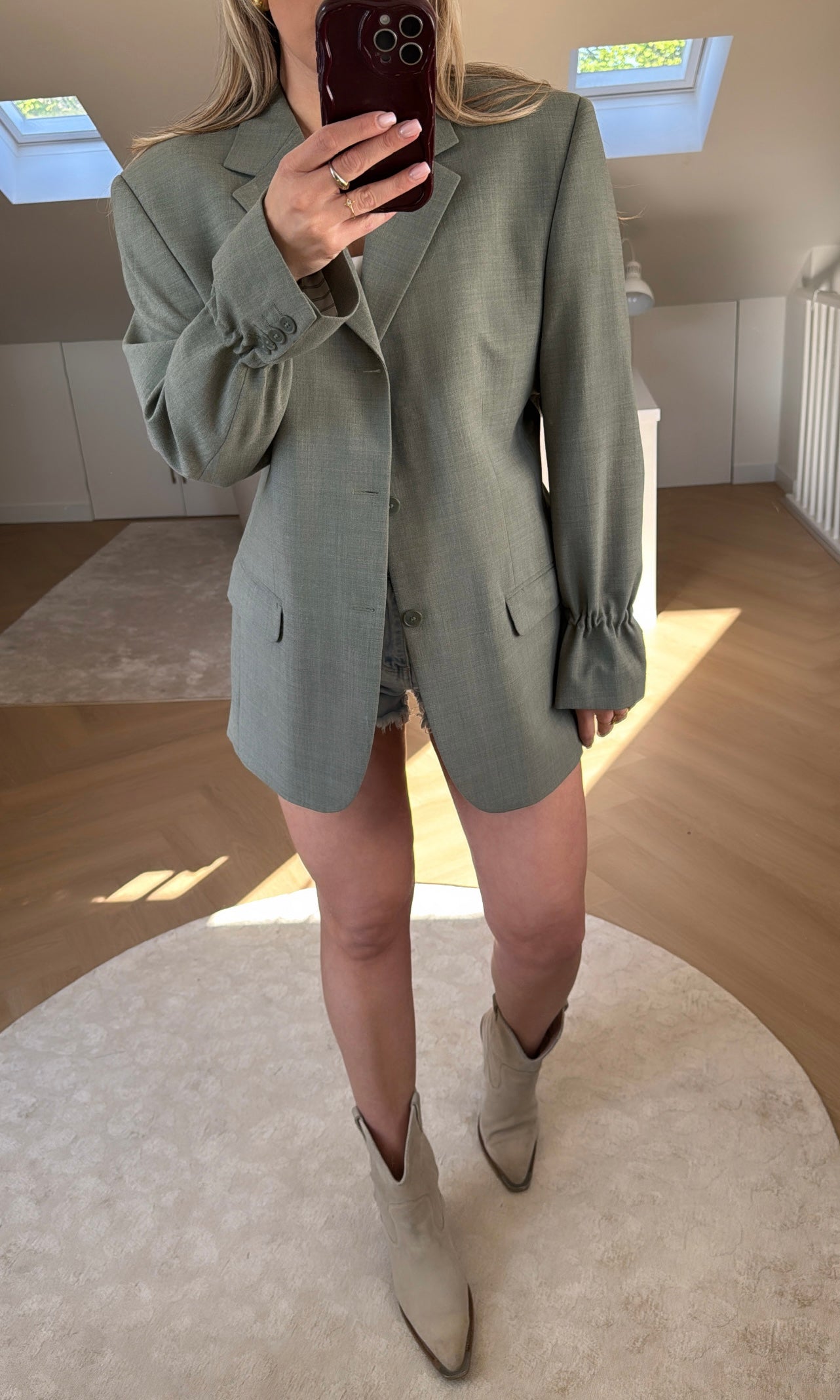 Puck blazer